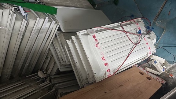 二手台球桌无影灯片/10元